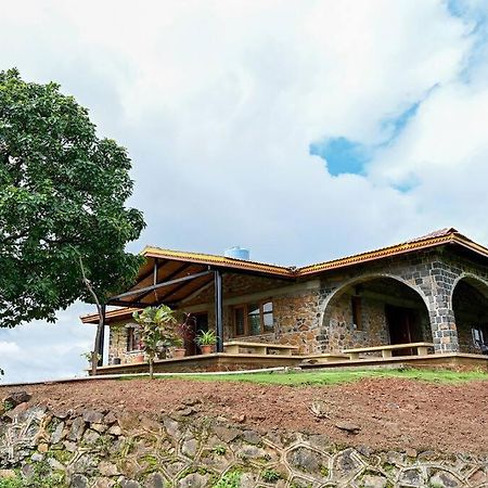 Eze Nof - A Hilltop Villa With 360º Water View Nashik Bagian luar foto