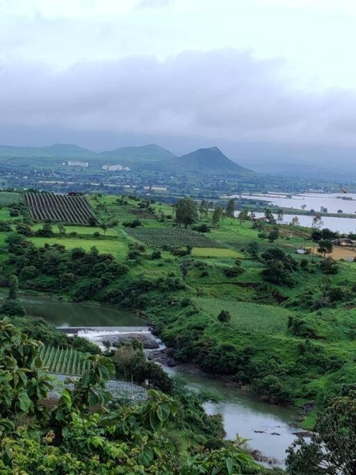 Eze Nof - A Hilltop Villa With 360º Water View Nashik Bagian luar foto