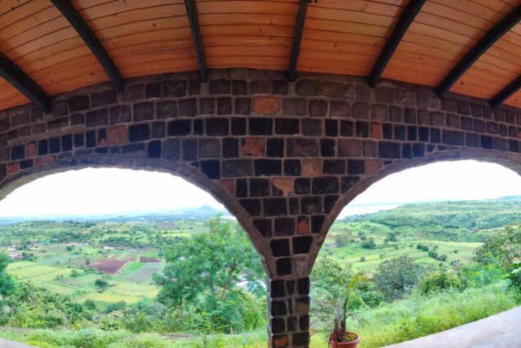 Eze Nof - A Hilltop Villa With 360º Water View Nashik Bagian luar foto