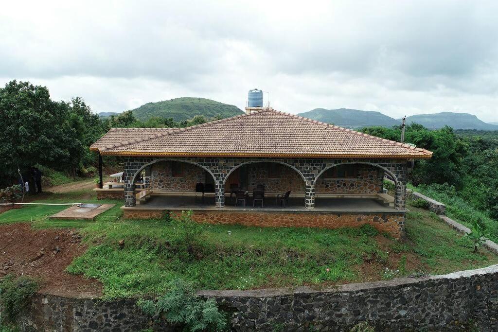 Eze Nof - A Hilltop Villa With 360º Water View Nashik Bagian luar foto