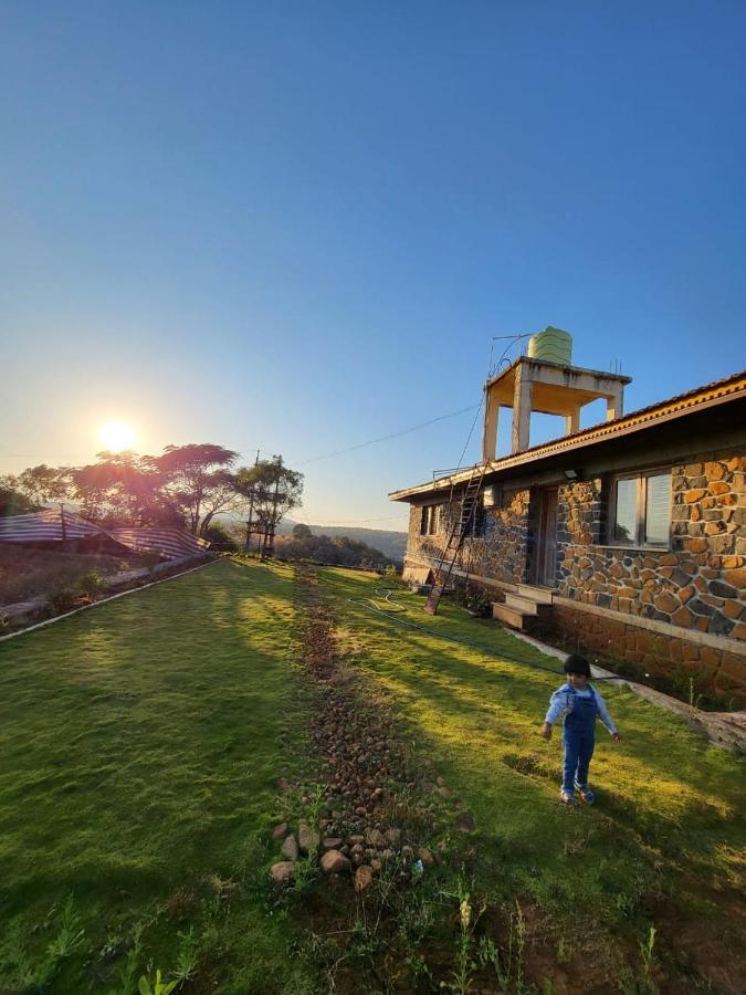Eze Nof - A Hilltop Villa With 360º Water View Nashik Bagian luar foto