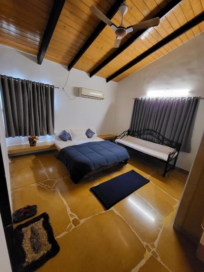 Eze Nof - A Hilltop Villa With 360º Water View Nashik Bagian luar foto