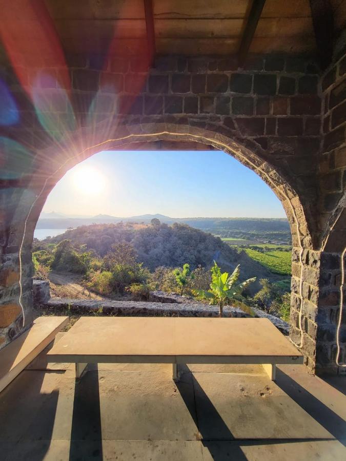 Eze Nof - A Hilltop Villa With 360º Water View Nashik Bagian luar foto