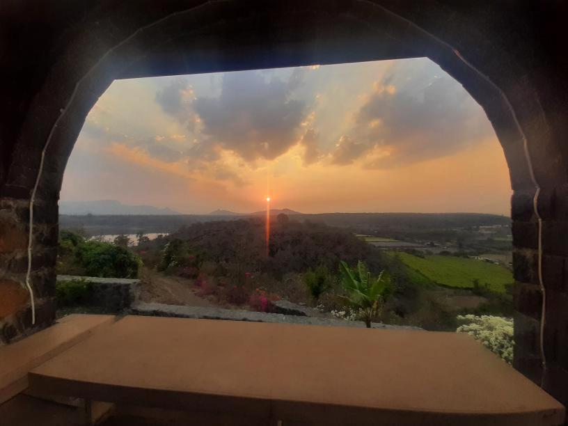 Eze Nof - A Hilltop Villa With 360º Water View Nashik Bagian luar foto